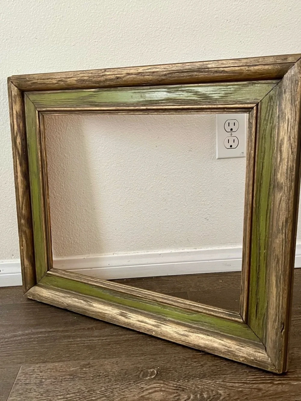 Decorative Wooden Picture Frame in Green and Brown - Unbranded 20/24 Inches
